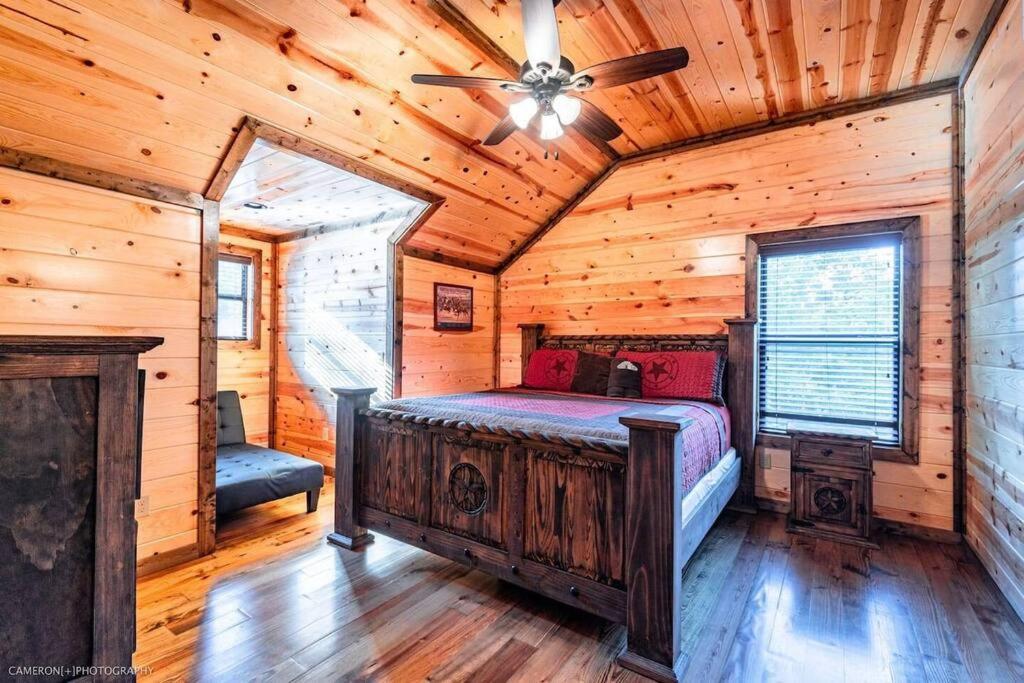 Iron Horse Lodge Sleeps 18, Games, Fire Pit, Hot Tub, Ev, More Broken Bow Kültér fotó