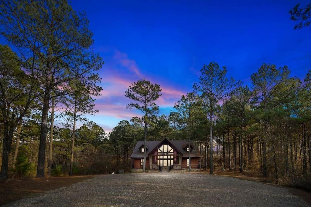Iron Horse Lodge Sleeps 18, Games, Fire Pit, Hot Tub, Ev, More Broken Bow Kültér fotó
